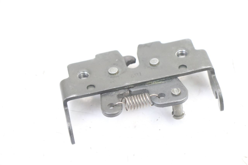 photo de SERRATURA SELLA PIAGGIO MP3 LT 400 (2007 - 2012) - Altra angolazione