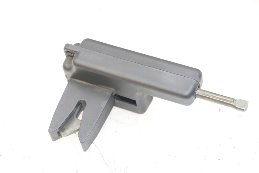 photo de SERRATURA SELLA PIAGGIO ZIP 4T 50 (2018 - 2020) - Dettaglio del componente