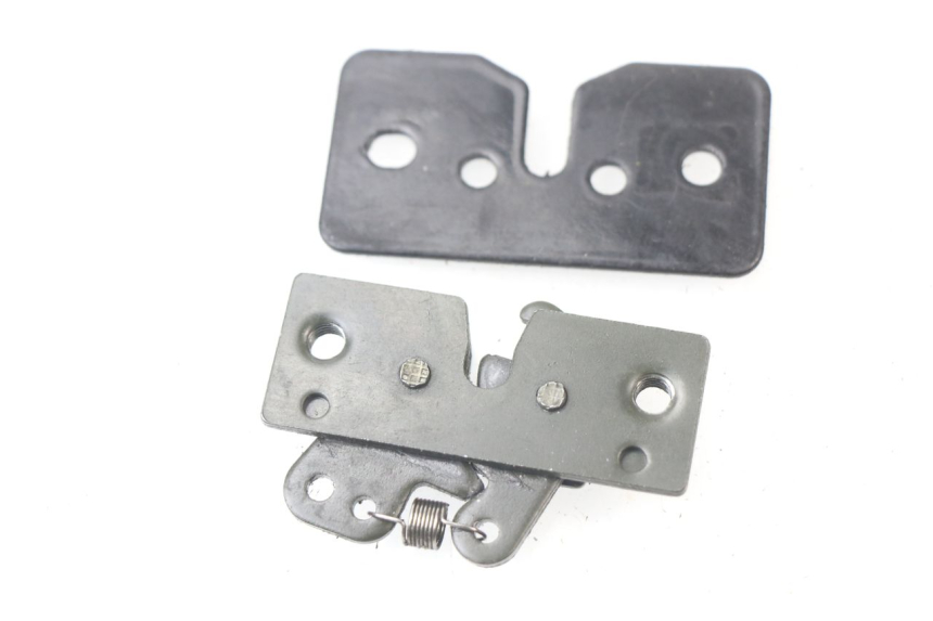 photo de SERRATURA SELLA PEUGEOT SATELIS COMPRESSOR K15 125 (2006 - 2009) - Vista principale