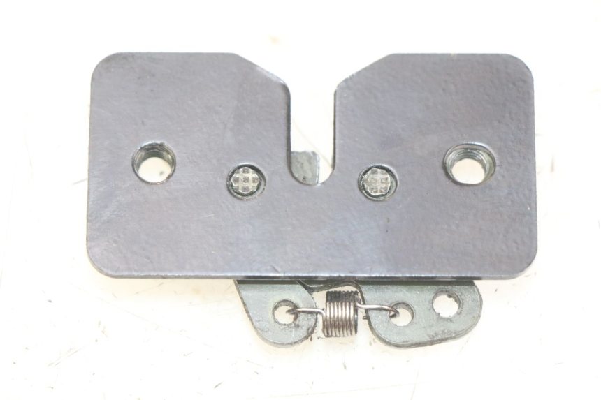 photo de SERRATURA SELLA PEUGEOT SATELIS 125 (2010 - 2012) - Zoom sullo stato d'uso