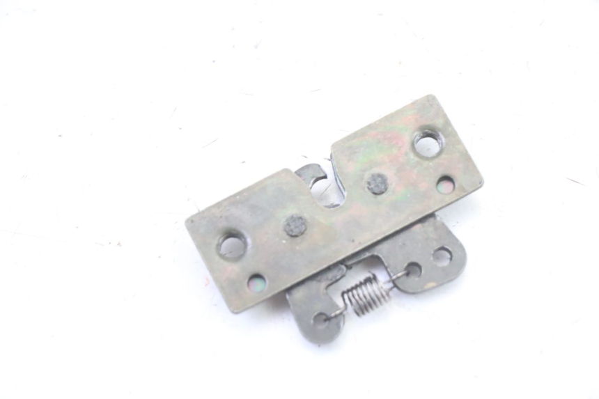 photo de Serratura sella PEUGEOT SATELIS 125 (2013 - 2018) - Altra angolazione