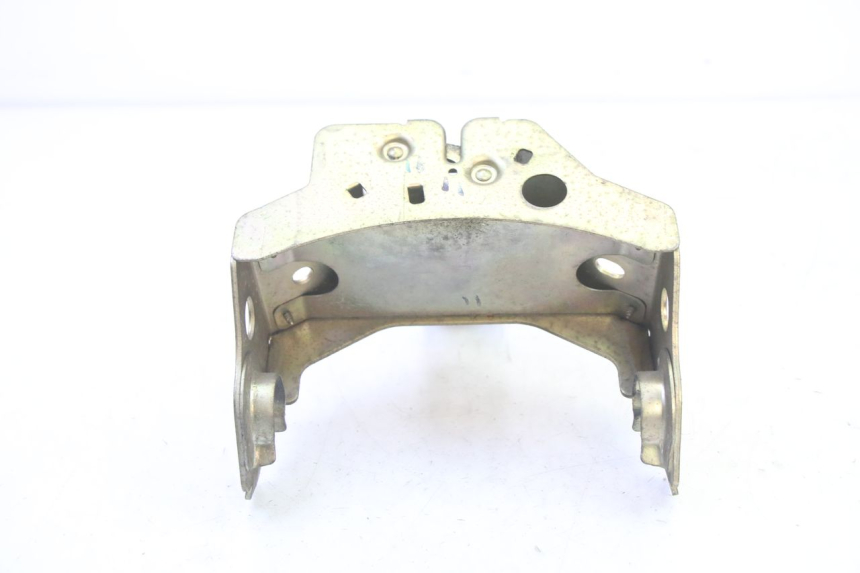 photo de SERRATURA SELLA HONDA SCV LEAD 100 (2003 - 2007) - Primo piano tecnico