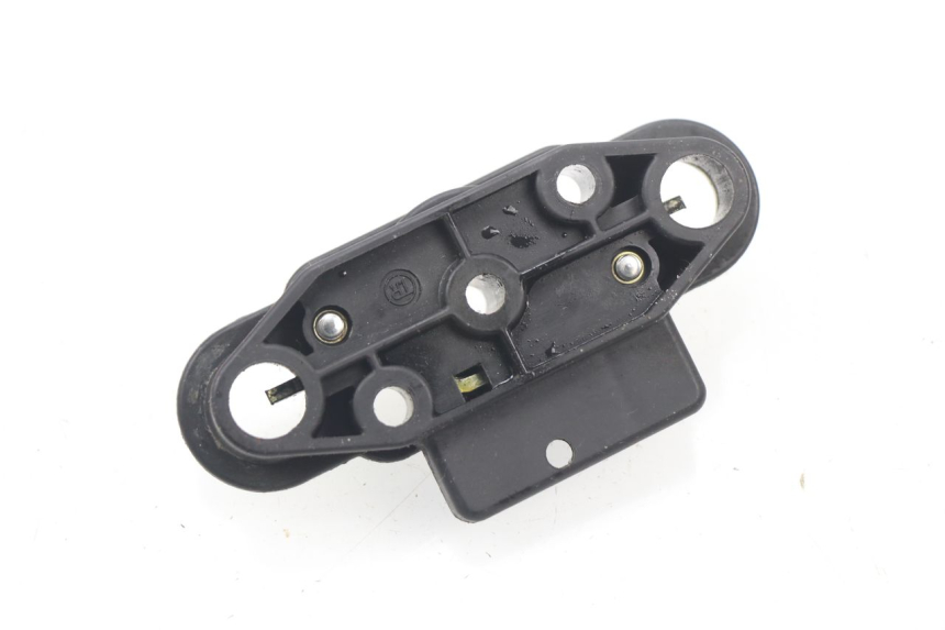 photo de Serratura sella SUZUKI TU X TUX VOLTY 125 (1999 - 2001) - Zoom sullo stato d'uso