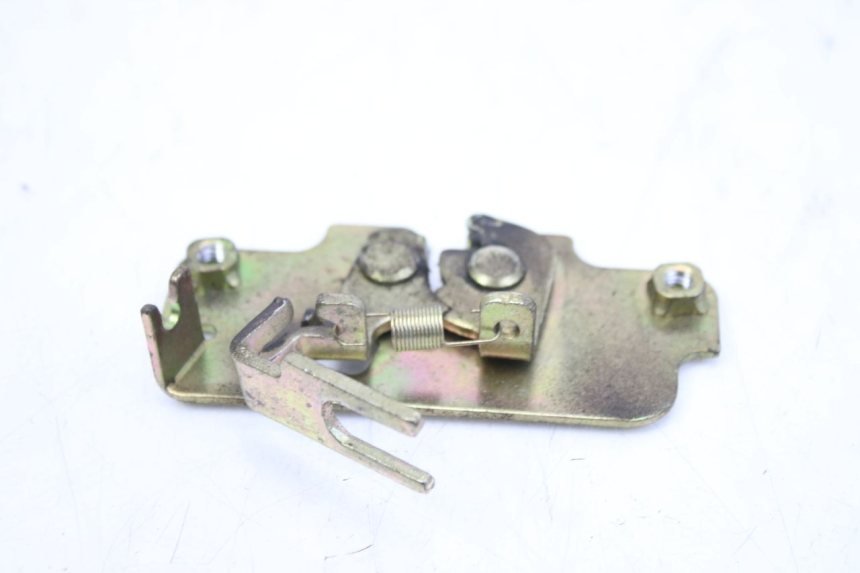 photo de SERRATURA SELLA PEUGEOT TWEET 125 (2010 - 2017) - Zoom sullo stato d'uso