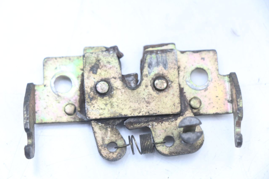 photo de SERRATURA SELLA PEUGEOT VIVACITY NEW 4T 50 (2008 - 2017) - Zoom sullo stato d'uso