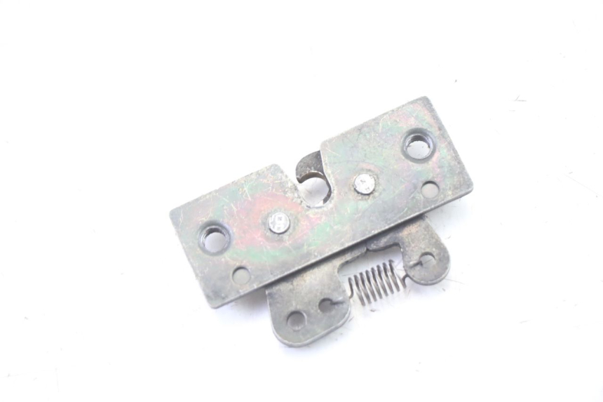 photo de SERRATURA SELLA PEUGEOT VIVACITY 50 (2004 - 2009) - Altra angolazione