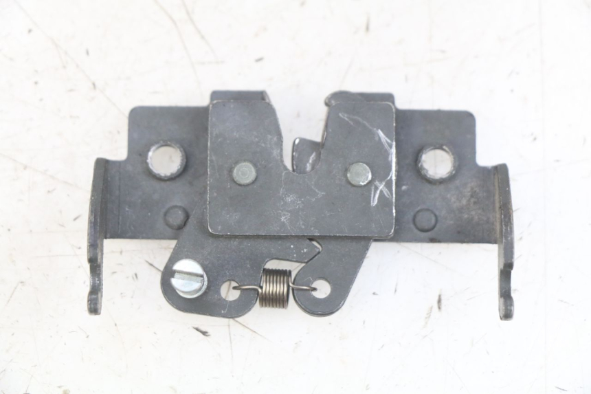 photo de SERRATURA SELLA YAMAHA X-CITY XCITY 125 (2007 - 2013) - Primo piano tecnico