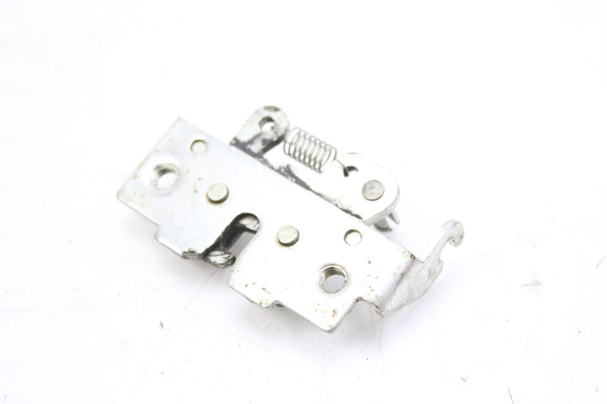 photo de SERRATURA SELLA YAMAHA XMAX X-MAX 125 (2006 - 2009) - Primo piano tecnico