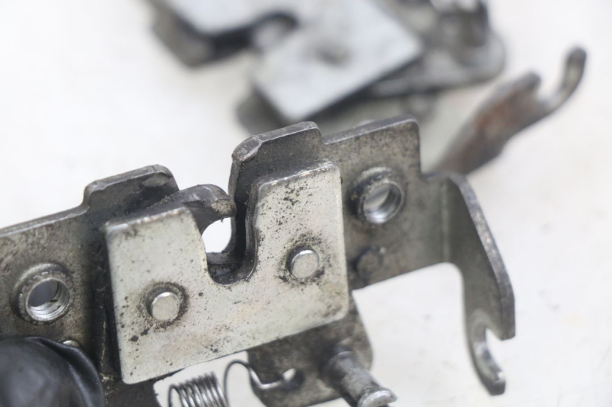 photo de SERRATURA SELLA YAMAHA X-MAX XMAX 250 (2006 - 2009) - Dettaglio del componente