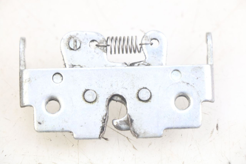 photo de SERRATURA SELLA YAMAHA X-MAX XMAX 125 (2010 - 2013) - Dettaglio del componente