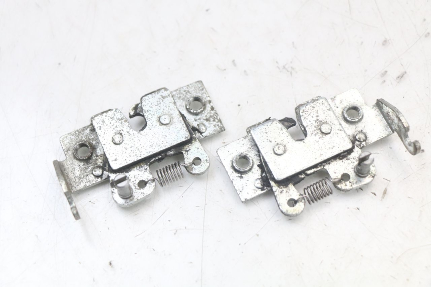 photo de SERRATURA SELLA YAMAHA X-MAX XMAX 250 (2006 - 2009) - Dettaglio del componente