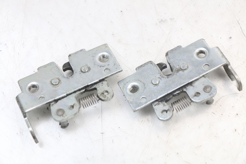 photo de SERRATURA SELLA YAMAHA X-MAX XMAX 250 (2006 - 2009) - Altra angolazione