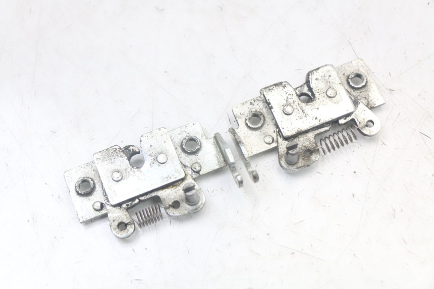 photo de SERRATURA SELLA YAMAHA XMAX X-MAX 125 (2006 - 2009) - Zoom sullo stato d'uso