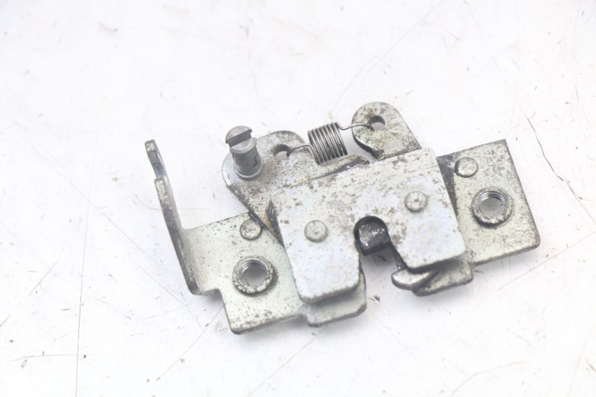 photo de SERRATURA SELLA YAMAHA XMAX X-MAX 125 (2006 - 2009) - Vista principale