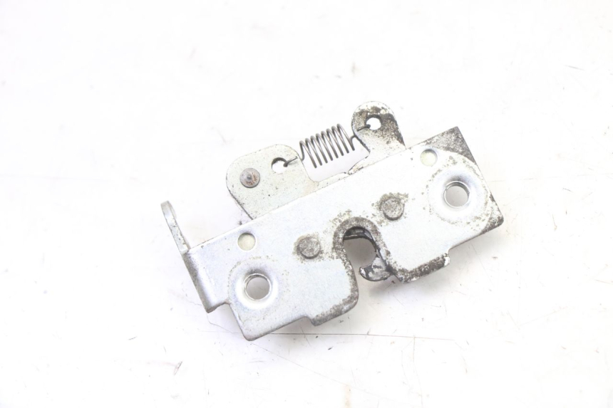 photo de SERRATURA SELLA YAMAHA XMAX X-MAX 125 (2006 - 2009) - Zoom sullo stato d'uso