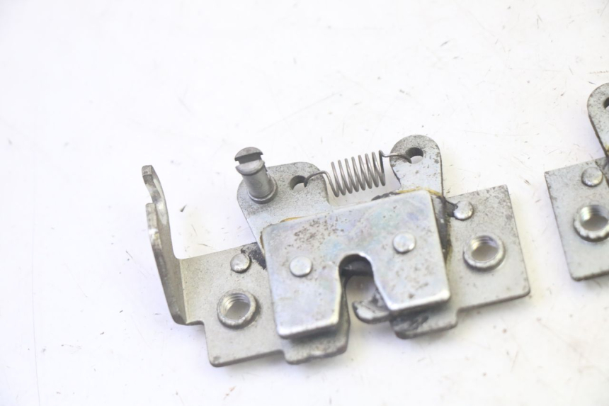 photo de SERRATURA SELLA YAMAHA X-MAX XMAX 250 (2006 - 2009) - Dettaglio del componente