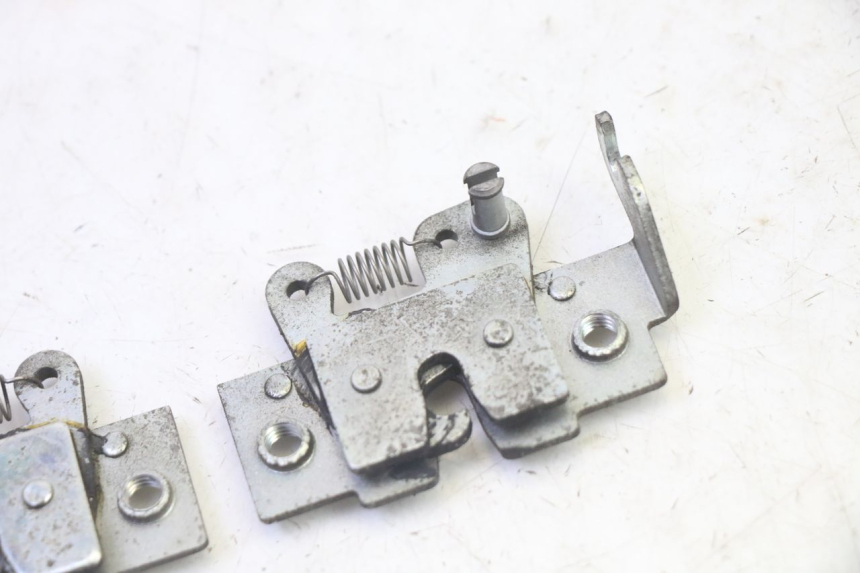 photo de SERRATURA SELLA YAMAHA X-MAX XMAX 250 (2006 - 2009) - Zoom sullo stato d'uso