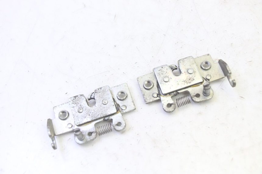 photo de SERRATURA SELLA YAMAHA X-MAX XMAX 250 (2006 - 2009) - Altra angolazione