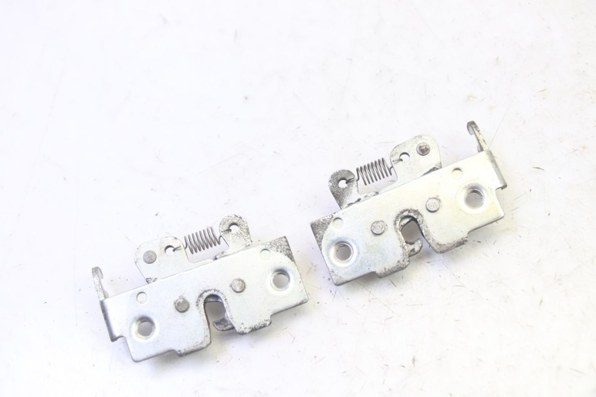 photo de SERRATURA SELLA YAMAHA X-MAX XMAX 250 (2006 - 2009) - Primo piano tecnico