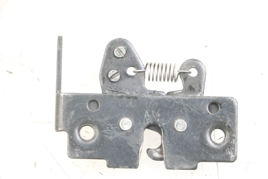 photo de SERRATURA SELLA PIAGGIO X10 125 (2012 - 2017) - Zoom sullo stato d'uso