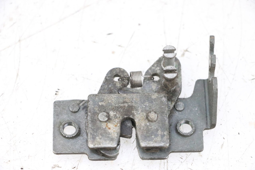 photo de SERRATURA SELLA PIAGGIO X8 125 (2004 - 2007) - Zoom sullo stato d'uso