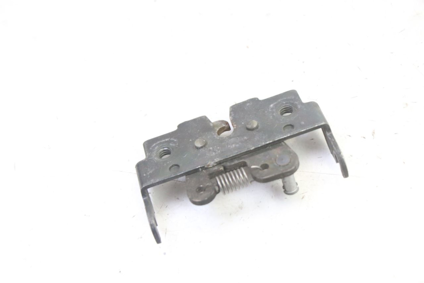 photo de SERRATURA SELLA PIAGGIO X9 EVOLUTION 125 (2003 - 2007) - Altra angolazione