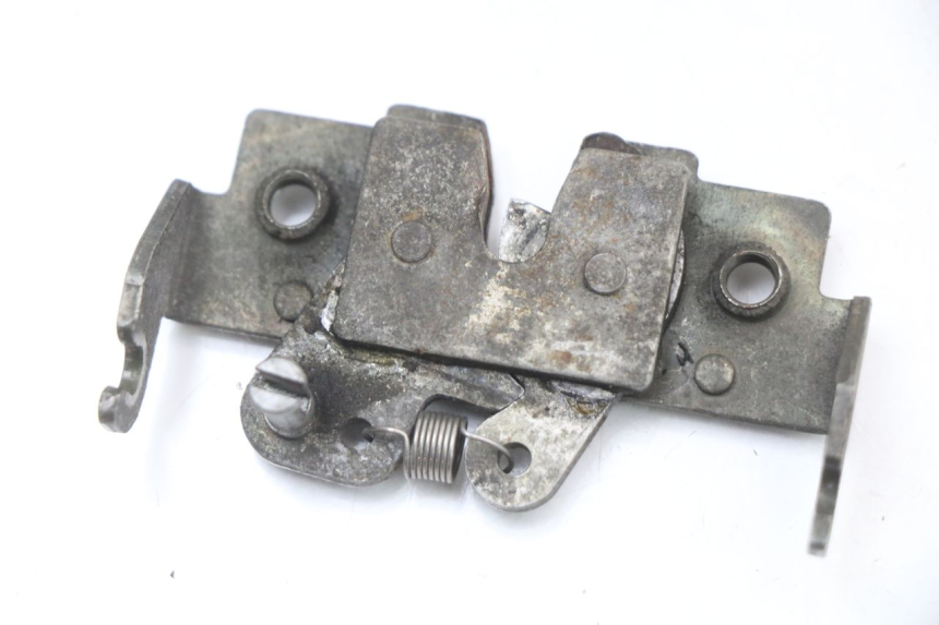 photo de SERRATURA SELLA PIAGGIO X9 125 (2000 - 2003) - Dettaglio del componente