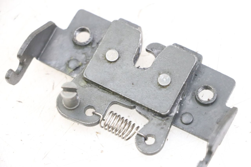 photo de SERRATURA SELLA PIAGGIO XEVO - X EVO 125 (2007 - 2017) - Zoom sullo stato d'uso