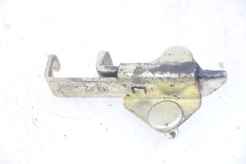 photo de SERRATURA SELLA YAMAHA XJN DIVERSION 600 (2000 - 2003) - Dettaglio del componente