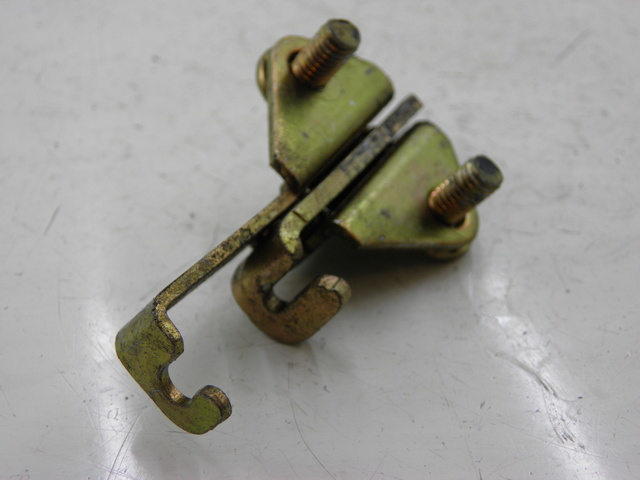 photo de SERRATURA SELLA YAMAHA FZS FAZER 1000 (2003 - 2005) - Altra angolazione