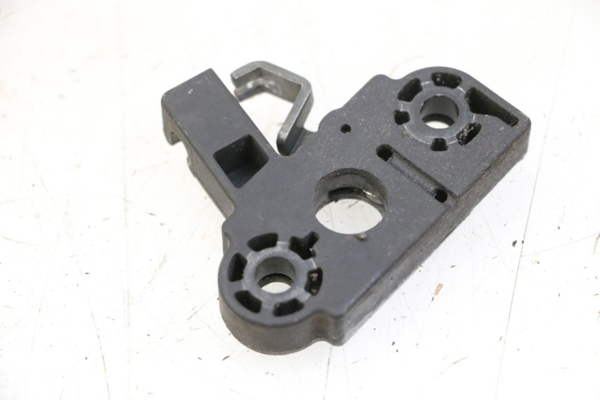 photo de SERRATURA SELLA YAMAHA YP MAJESTY 125 (2002 - 2006) - Altra angolazione