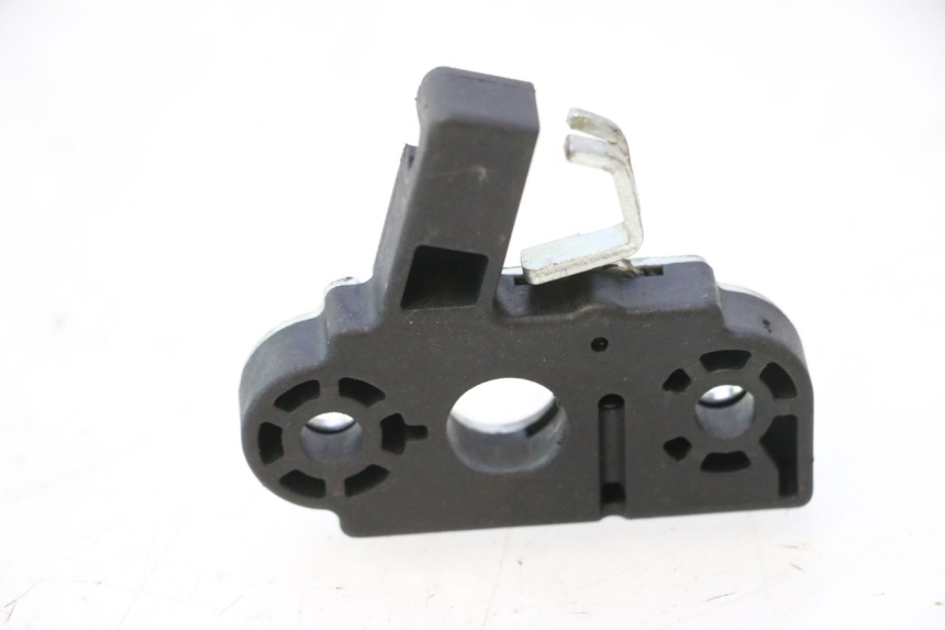 photo de SERRATURA SELLA YAMAHA YP MAJESTY 125 (2007 - 2010) - Dettaglio del componente