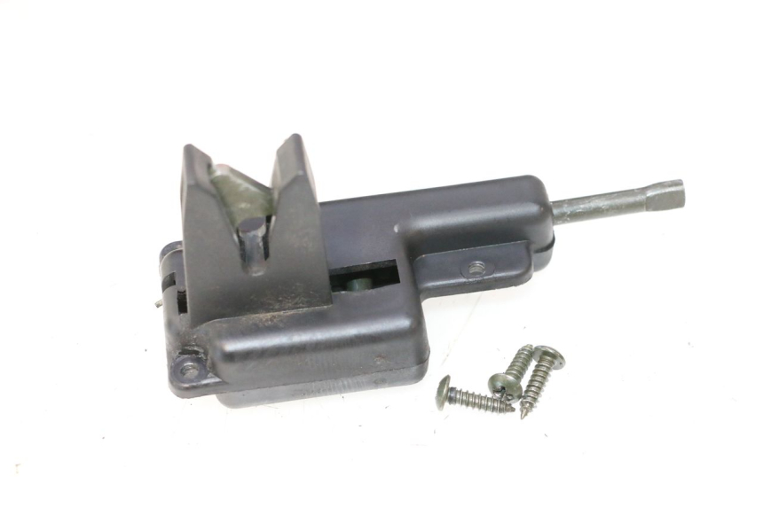 photo de SERRATURA SELLA PIAGGIO ZIP 2T 50 (2009 - 2019) - Altra angolazione