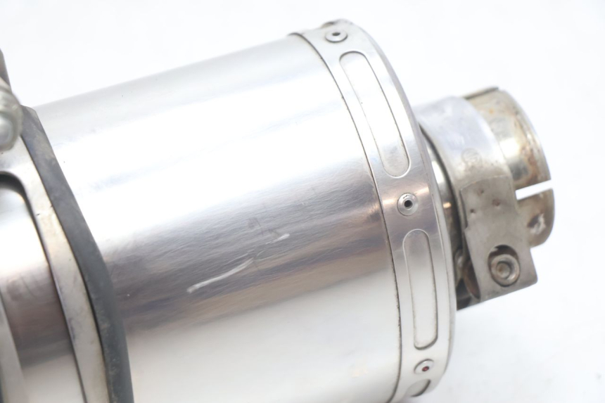 photo de SILENZIATORE HONDA CB F HORNET 600 (2005 - 2006) - Stato della superficie e materiale