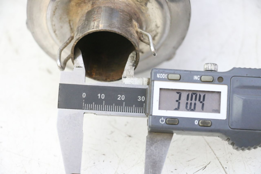 photo de SILENZIATORE CCR DIRT BIKE 125 - Zoom sullo stato d'uso