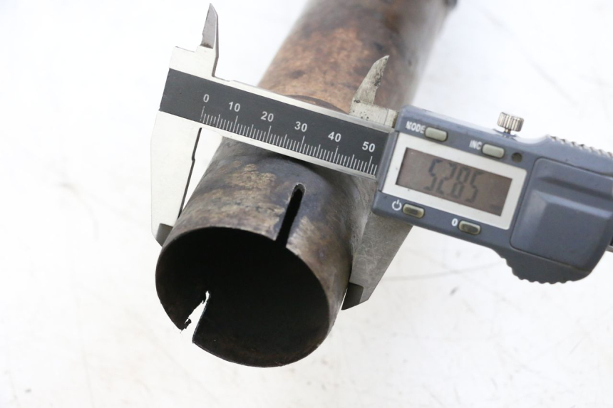 photo de SILENZIATORE KAWASAKI GPZ RX 1000 (1986 - 1988) - Primo piano tecnico