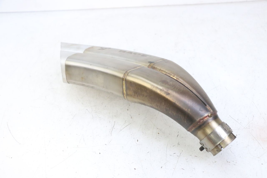 photo de SILENZIATORE SUZUKI GSR 750 (2011 - 2017) - Primo piano tecnico