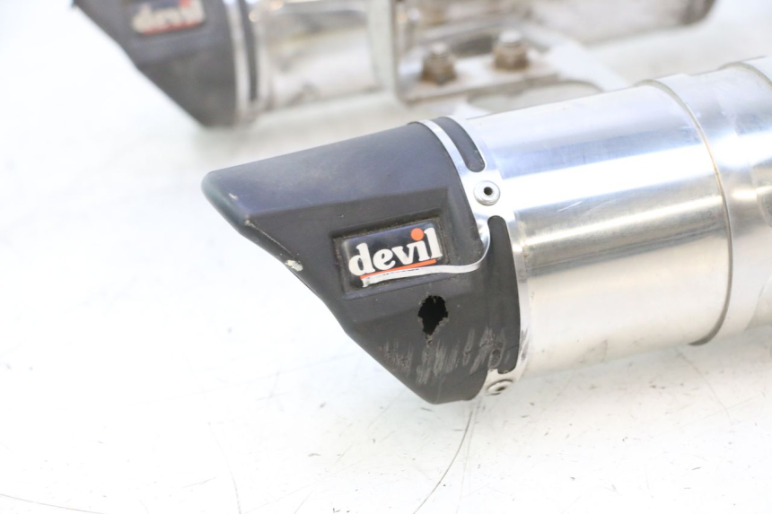 photo de SILENZIATORE SUZUKI GSR 600 (2005 - 2012) - Primo piano ad alta risoluzione