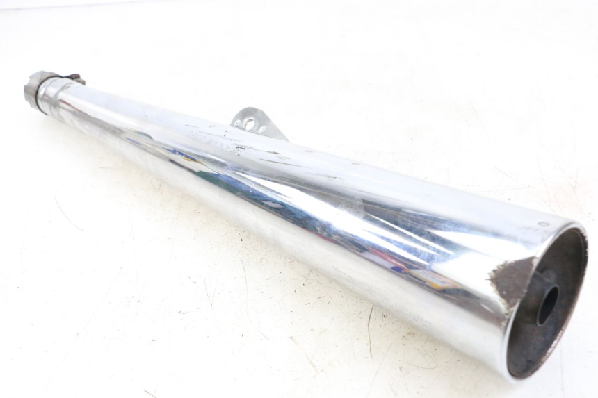 photo de SILENZIATORE SUZUKI GSX E 250 (1982 - 1983) - Dettagli dei punti di fissaggio