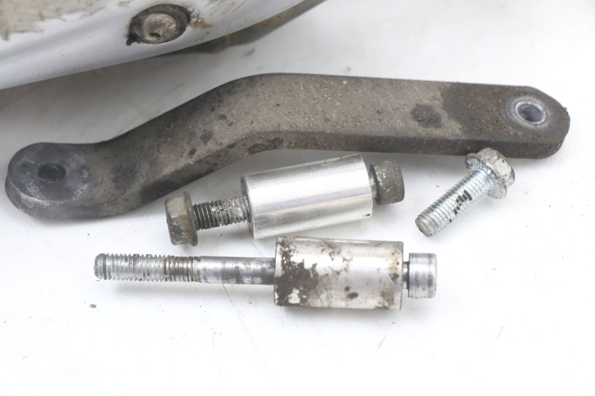 photo de SILENZIATORE PEUGEOT KISBEE 4T 50 (2018 - 2022) - Primo piano ad alta risoluzione