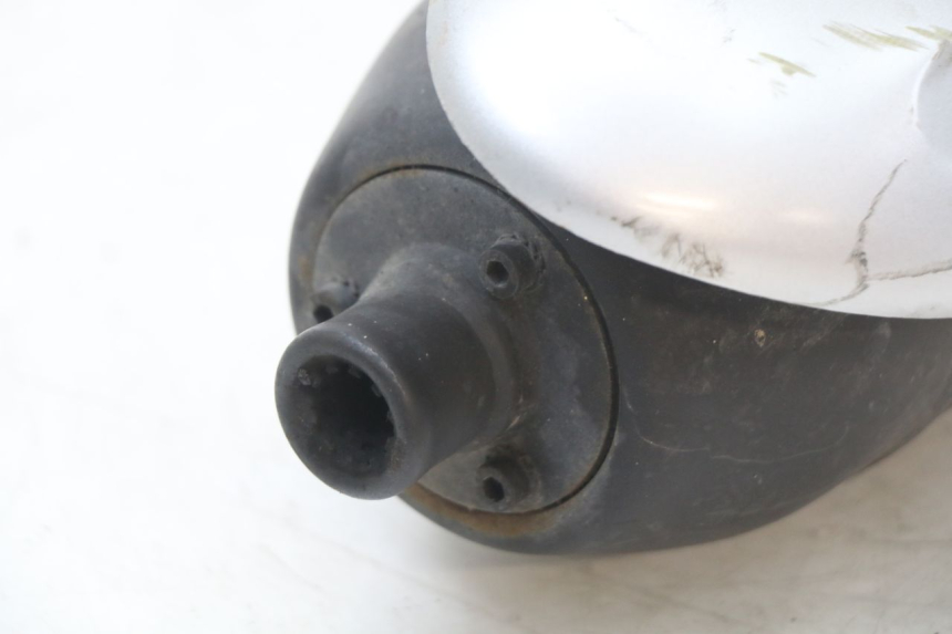 photo de SILENZIATORE PEUGEOT KISBEE 4T 50 (2018 - 2022) - Primo piano tecnico