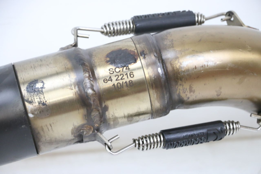 photo de SILENZIATORE YAMAHA FZ1 FAZER 1000 (2007 - 2009) - Primo piano ad alta risoluzione