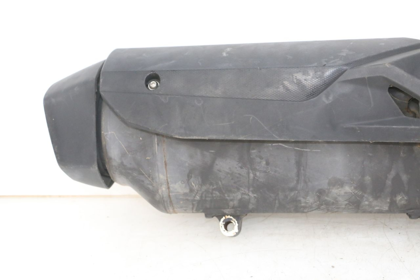 photo de SILENZIATORE YAMAHA YP X-MAX XMAX 400 (2014 - 2017) - Primo piano ad alta risoluzione