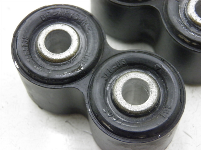 photo de SILENT BLOC MOTORE BMW R RS 1150 (2001 - 2005) - Zoom sullo stato d'uso