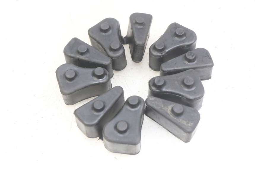 photo de SILENTBLOC CORONA HONDA CBR F SC25 1000 (1989 - 1992) - Zoom sullo stato d'uso