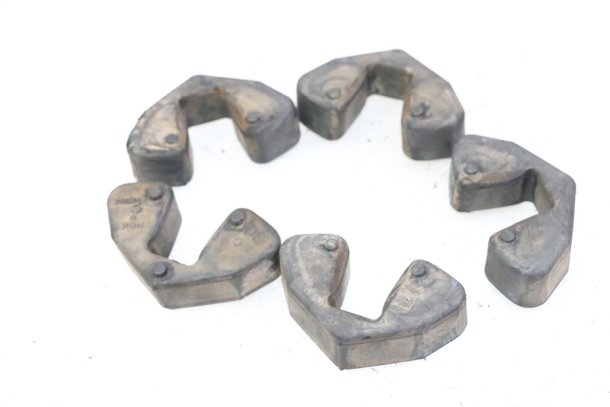 photo de CORONA SILENTBLOCK SUZUKI GSR 750 (2011 - 2017) - Zoom sullo stato d'uso