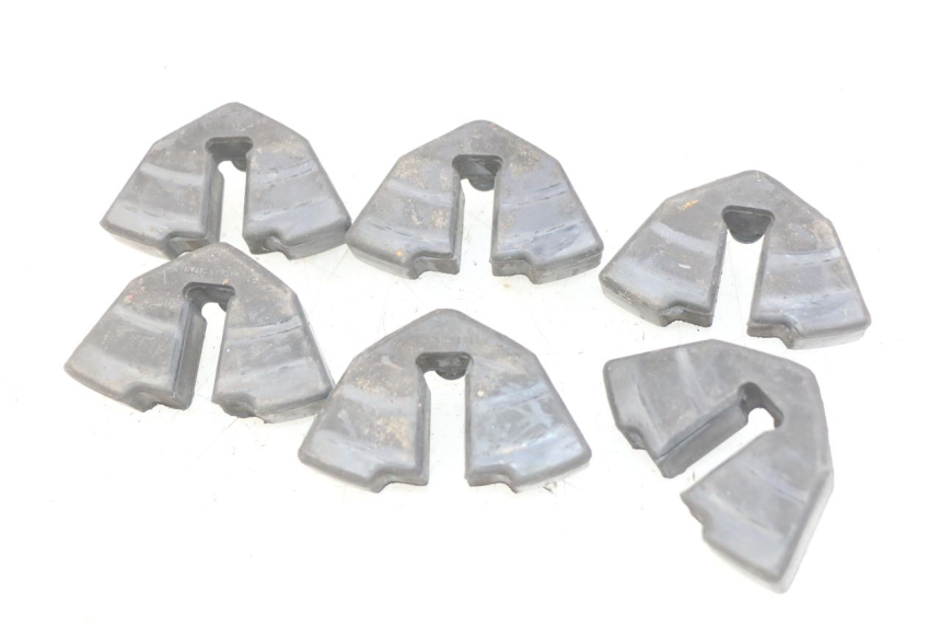 photo de SILENTBLOC CORONA SUZUKI GSX-F GSX  F 1100 (1988 - 1994) - Dettaglio del componente