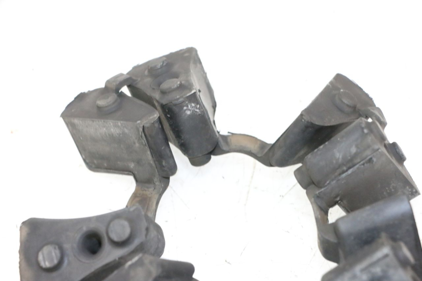 photo de CORONA SILENTBLOCK TRIUMPH SPRINT 900 (1995 - 1998) - Zoom sullo stato d'uso