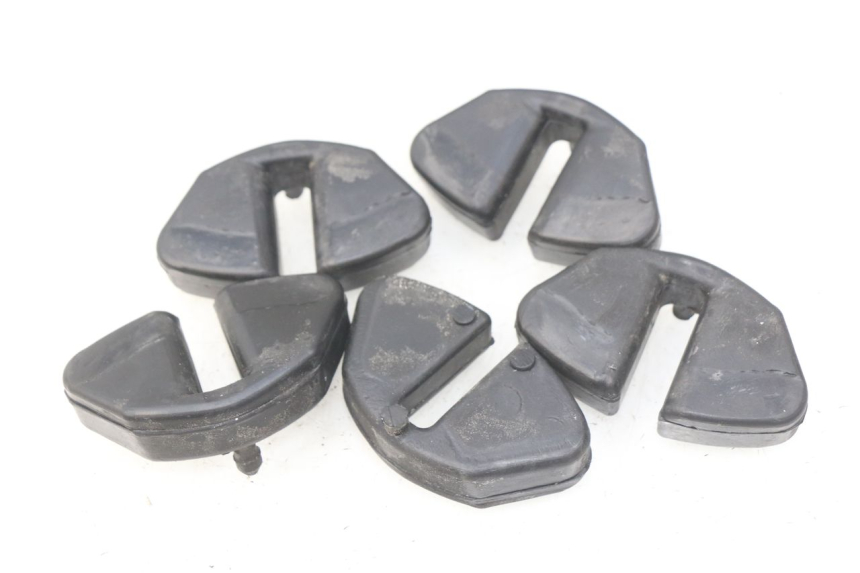 photo de SILENTBLOC CORONA SUZUKI SV S 650 (1999 - 2002) - Dettaglio del componente