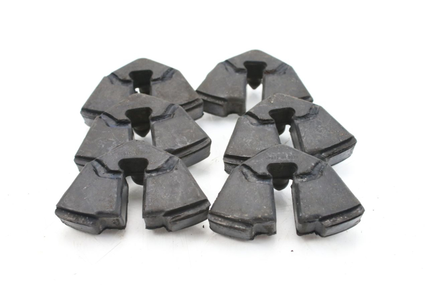 photo de SILENTBLOC CORONA SUZUKI TLS TL S 1000 (1997 - 2001) - Zoom sullo stato d'uso